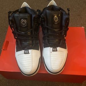 LeBron 3 Retro QS ‘Home’